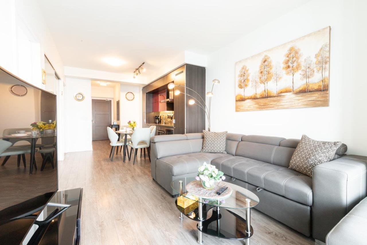 Bright Condo In The Heart Of Toronto Exterior foto