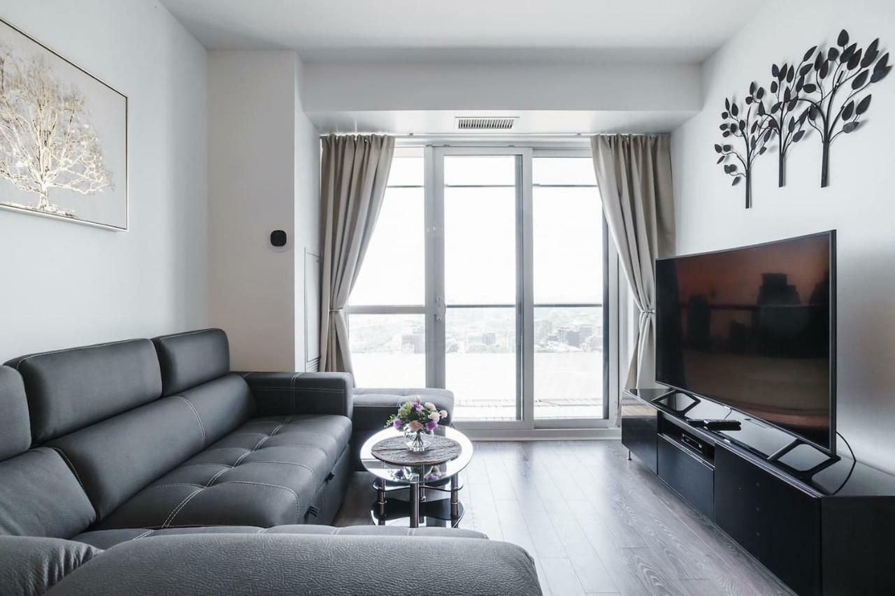 Bright Condo In The Heart Of Toronto Exterior foto